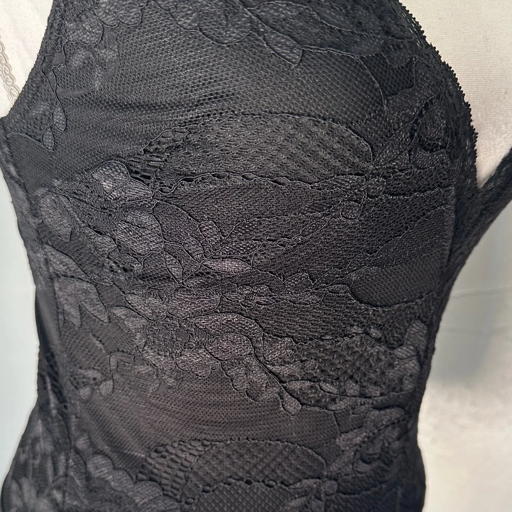 Urban Outfitters Black Lace Bodysuit - Picture 8 of 9